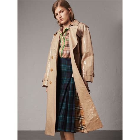 raglan sleeve burberry|burberry trench coat.